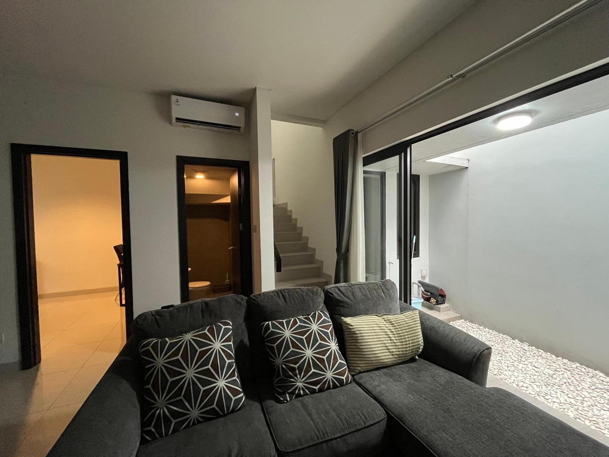 2 Floor Cozy House In Wisteria Jakarta Garden City Extérieur photo