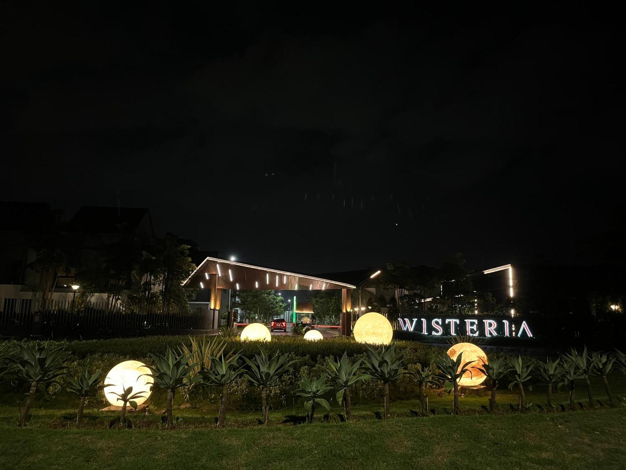 2 Floor Cozy House In Wisteria Jakarta Garden City Extérieur photo